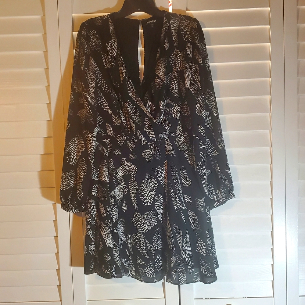 Exprese Black and White Dress